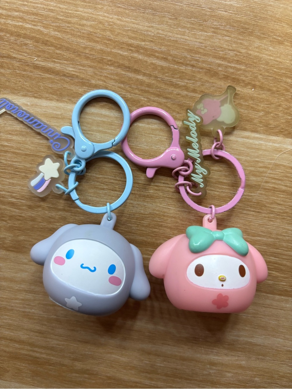 Cinnamon roll and My Melody Cute Character Keychain light up Set